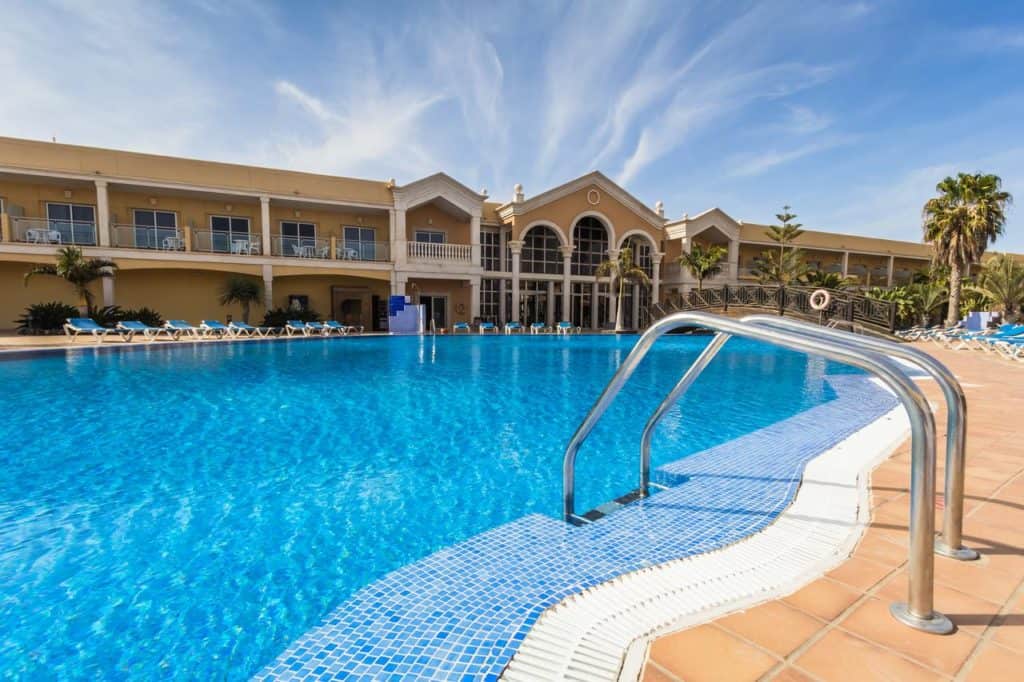 Coral Cotillo Beach pool area