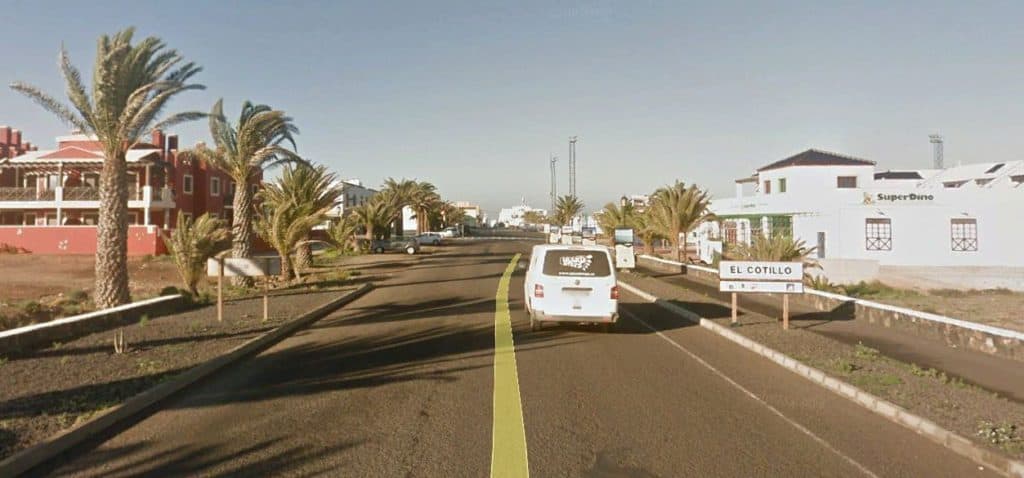 Driving to El Cotillo from Fuerteventura airport - 2 routes 1