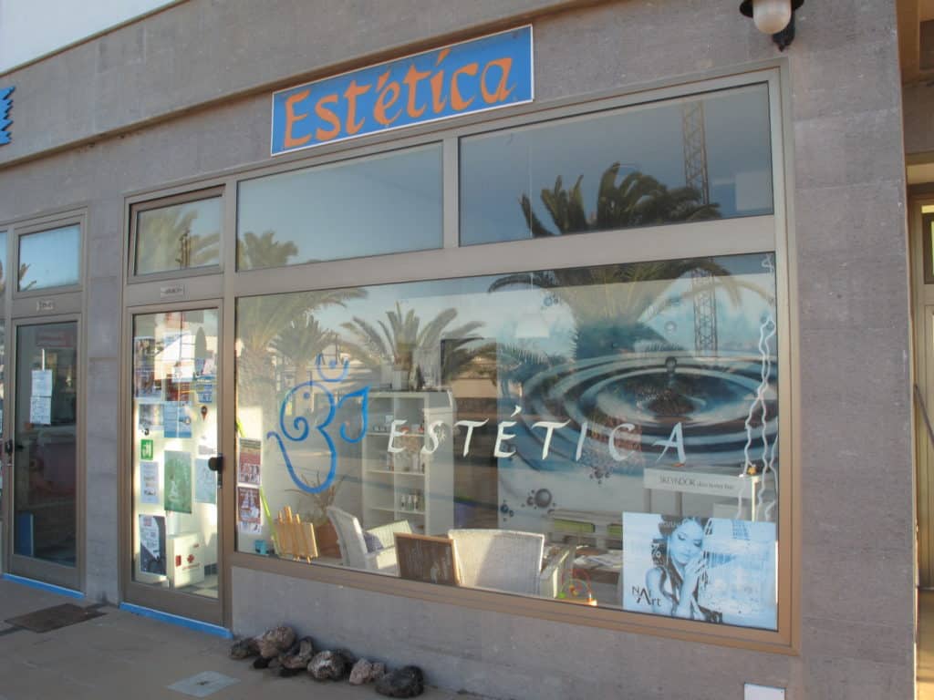 El Cotillo Shops - from supermarkets to toy shops to banks 15 Estetica El Cotilo
