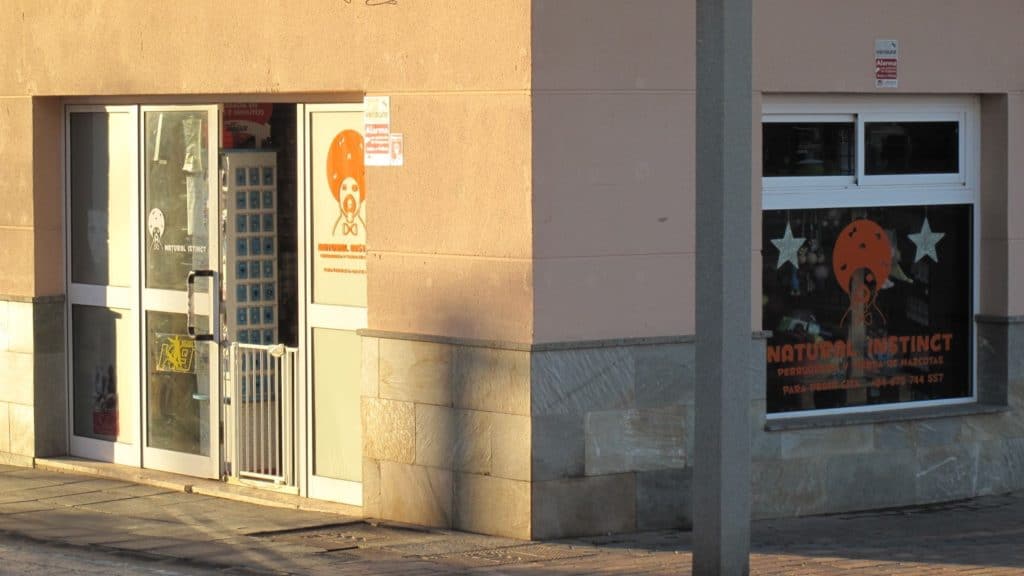 El Cotillo Shops - from supermarkets to toy shops to banks 6 Natural Instinct Pet Shop El Cotillo