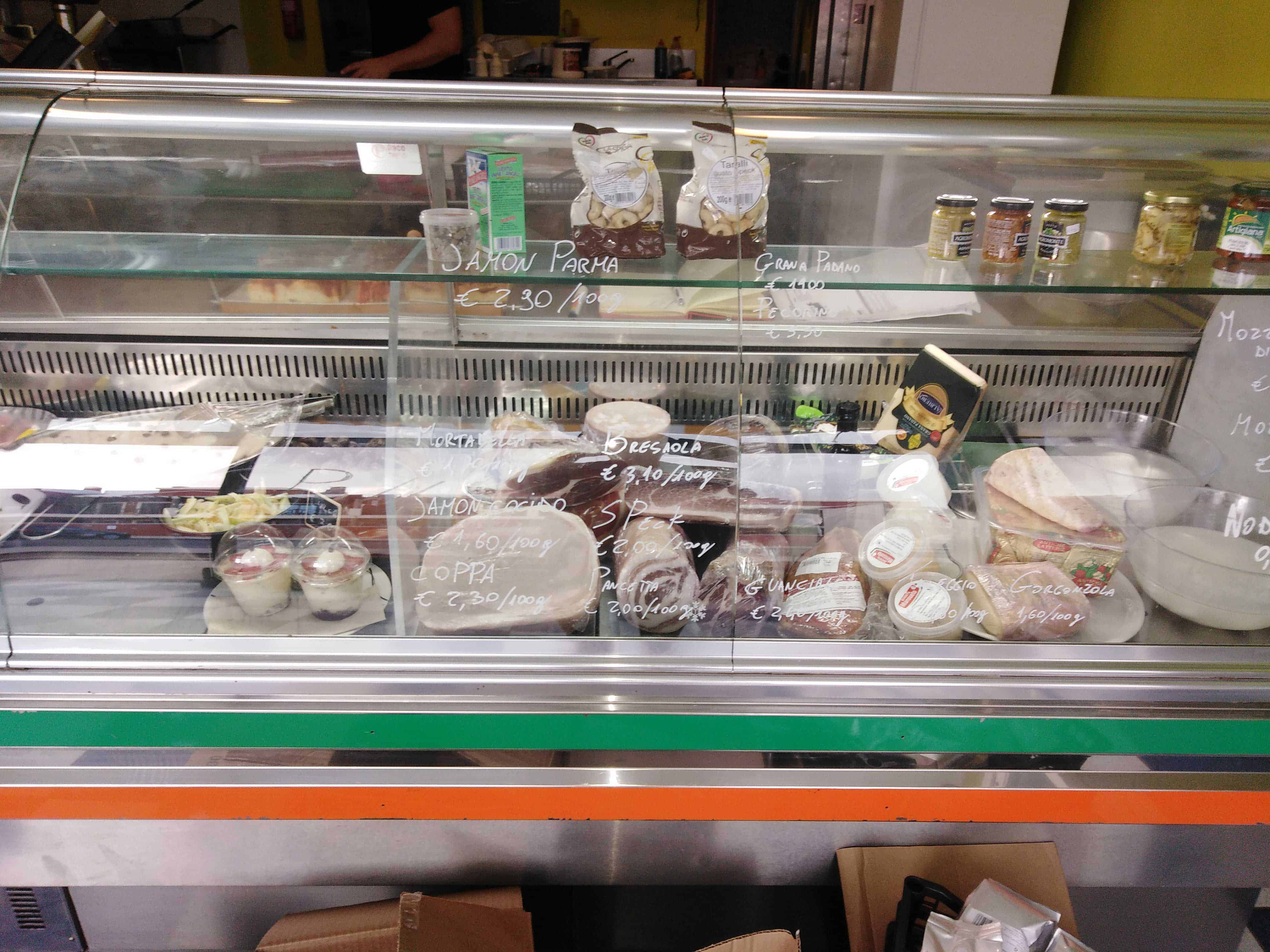New Delicatessen - La Gastronomia 3 New Delicatessen - La Gastronomia 3